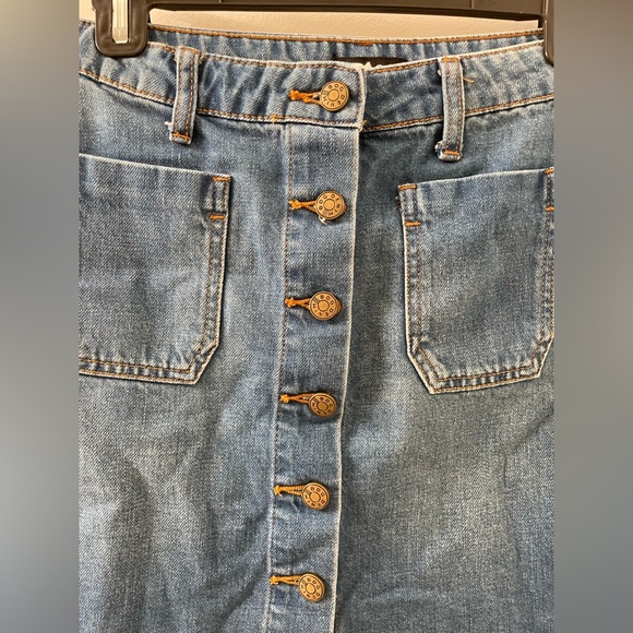 BDG button down denim skirt - XS - Picture 2 of 5